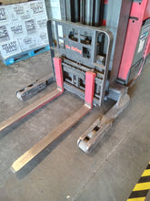 Load image into Gallery viewer, USED RAYMOND - Reach Truck - 2003 - EASi-R45TT 95-211 4.5K - EZ-A-03-26356