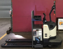 Load image into Gallery viewer, CROWN Pallet Jack End-Rider PE4500-60 6A308309 - USED